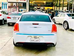 کرایسلەر 300
